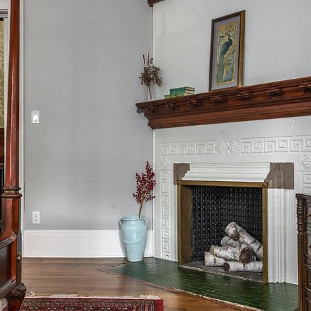 The New Victorian Mansion Bed & Breakfast Saint Paul Exteriér fotografie