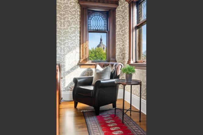The New Victorian Mansion Bed & Breakfast Saint Paul Exteriér fotografie