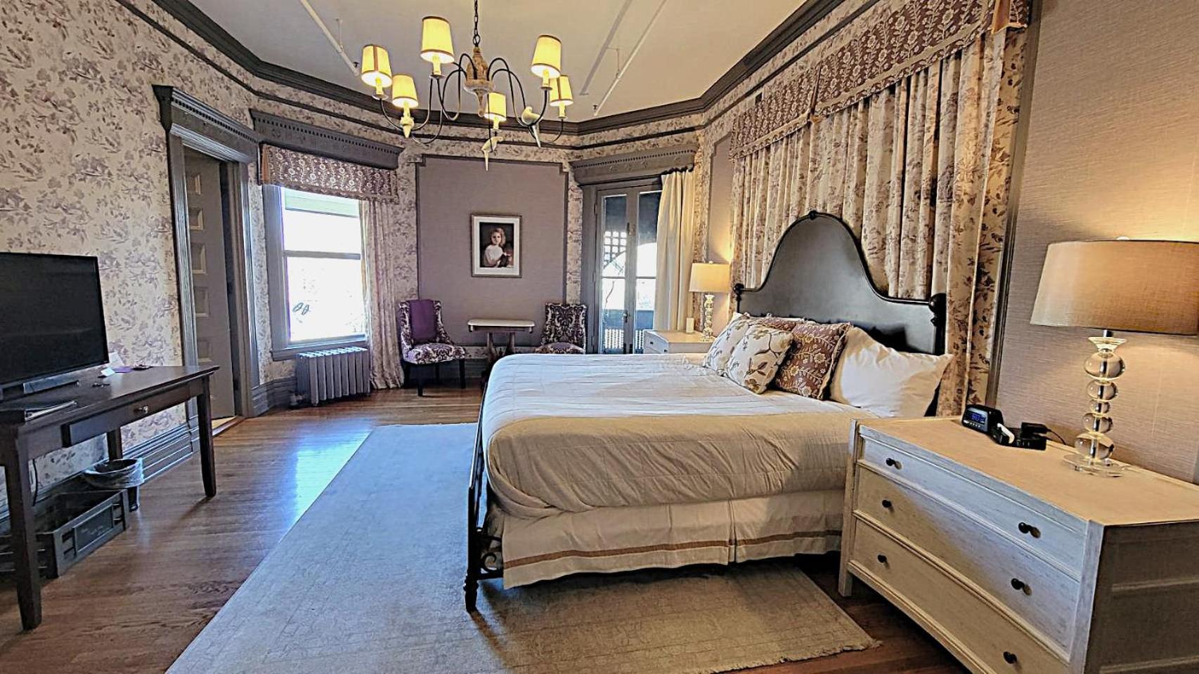 The New Victorian Mansion Bed & Breakfast Saint Paul Exteriér fotografie